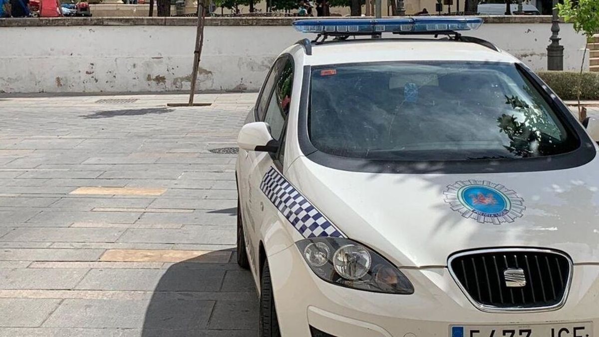 Un detenido por una presunta agresión sexual a una joven de 18 años en la Feria de Córdoba Un detenido por una presunta agresión sexual a una joven de 18 años en la Feria de Córdoba