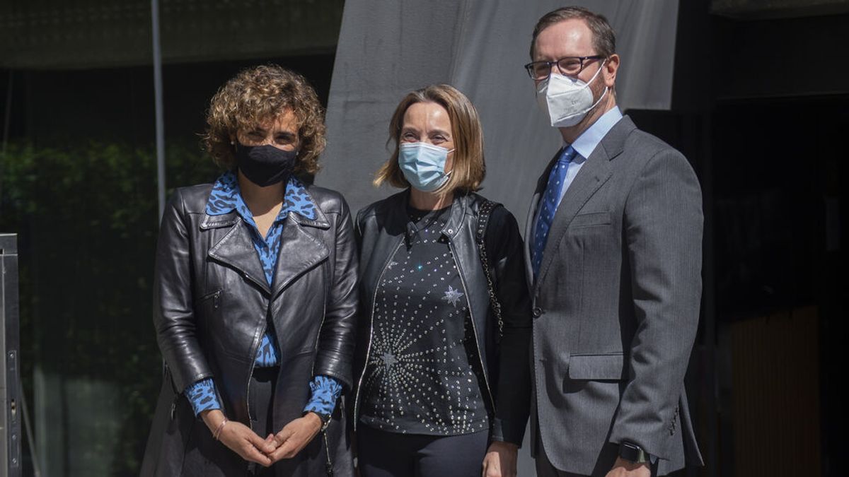 Gamarra, Maroto y Montserrat seguirán siendo portavoces del PP del Congreso, Senado y Parlamento Europeo Gamarra, Maroto y Montserrat seguirán siendo portavoces del PP del Congreso, Senado y Parlamento Europeo