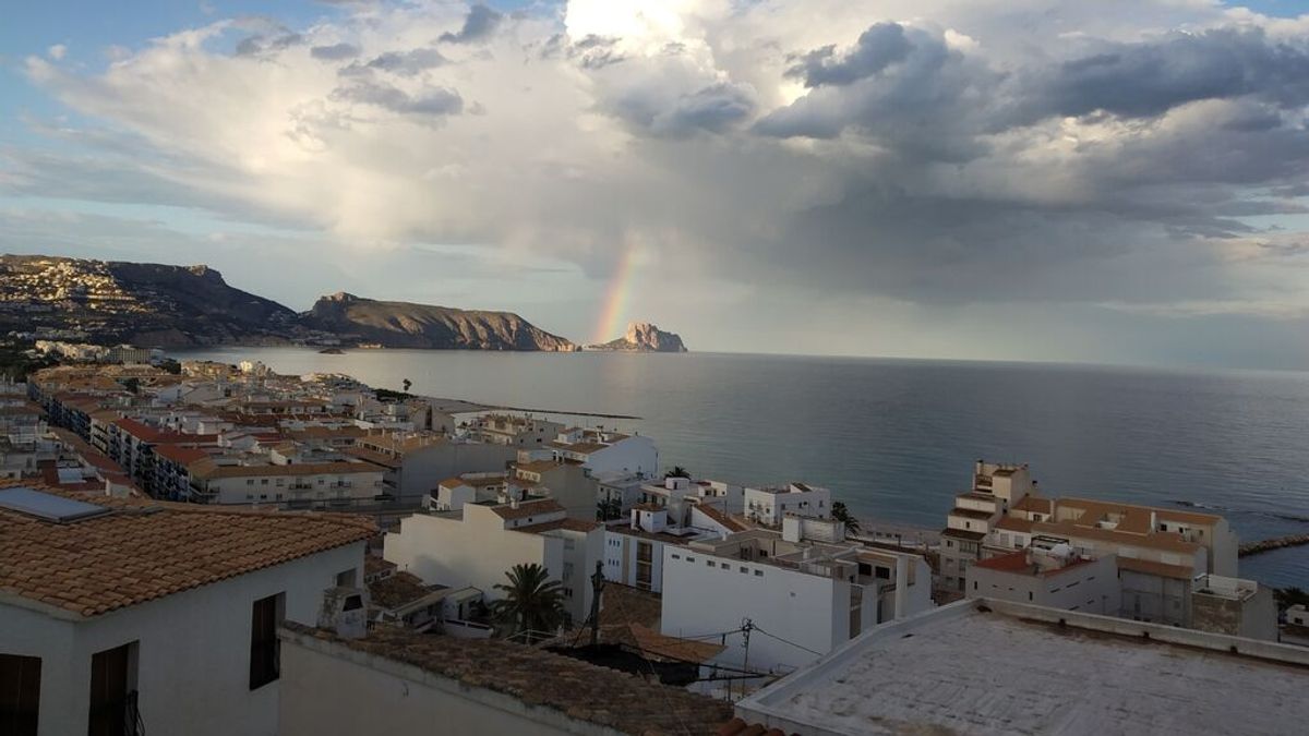 El calor extremo da paso a lluvias, tormentas, viento y oleaje que pondrán mañana en riesgo a 10 provincias El calor extremo da paso a lluvias, tormentas, viento y oleaje que pondrán mañana en riesgo a 10 provincias