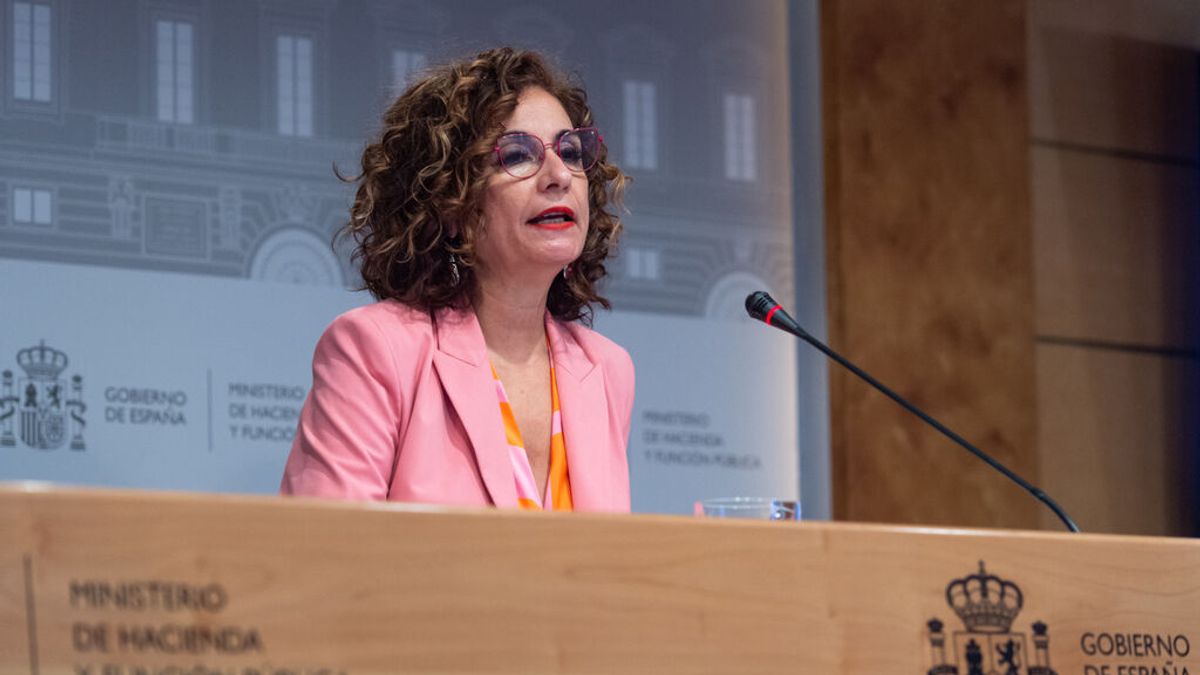 Gobierno y sindicatos acuerdan una oferta récord de empleo público, con casi 30.000 plazas Gobierno y sindicatos acuerdan una oferta récord de empleo público, con casi 30.000 plazas