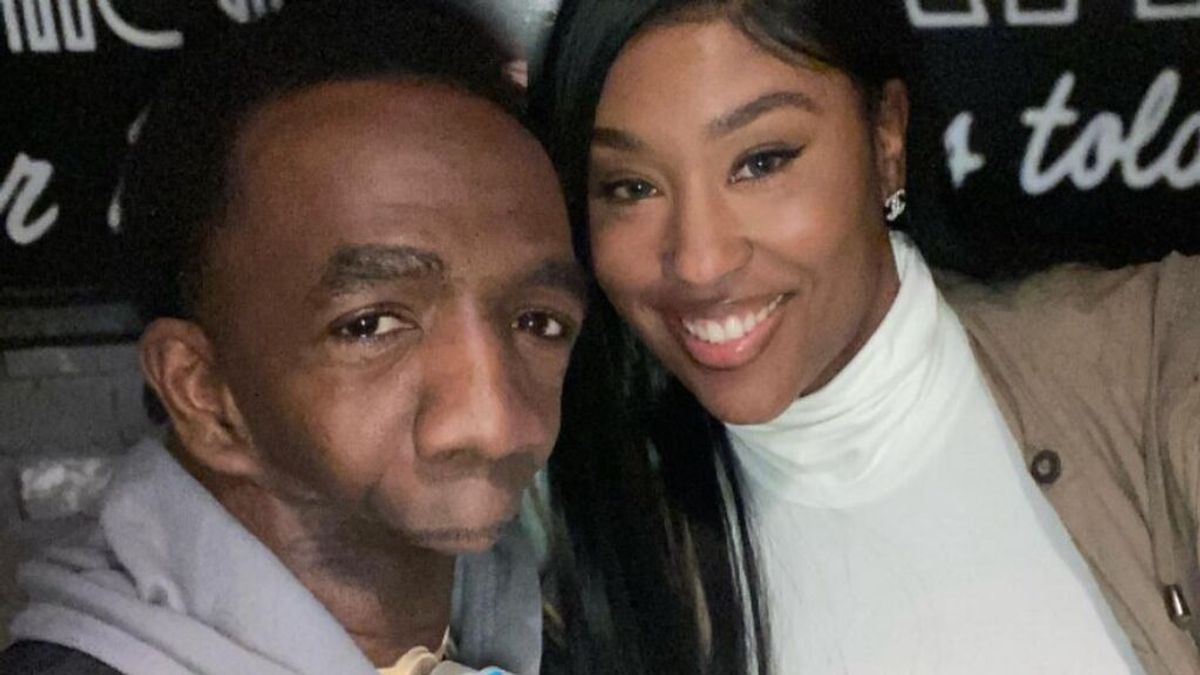 Un hombre sin mandíbula encuentra al amor de su vida y se prepara para ser DJ Un hombre sin mandíbula encuentra al amor de su vida y se prepara para ser DJ