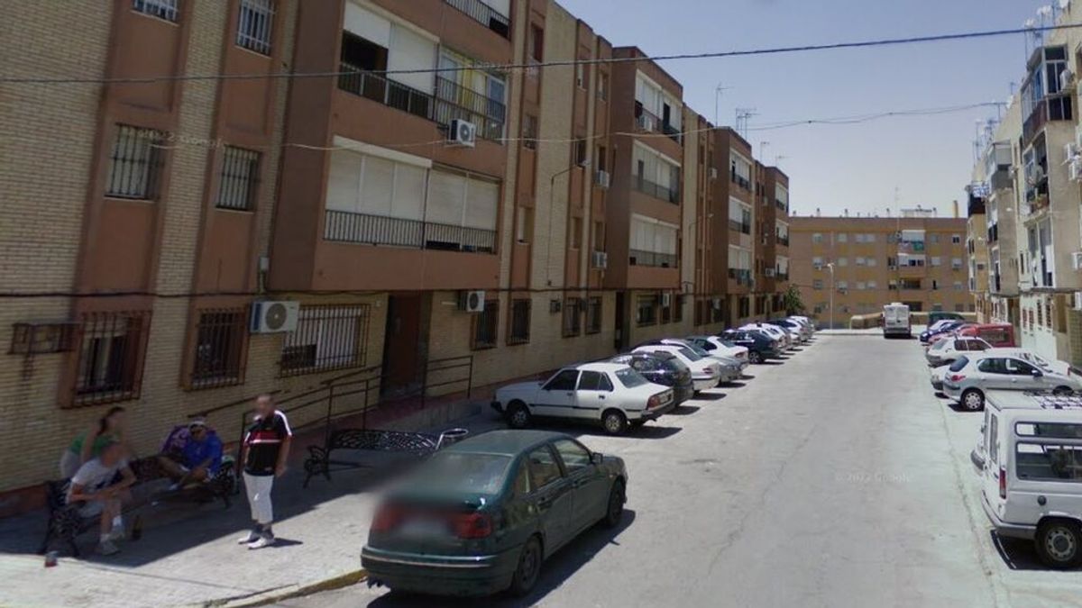 Detenido en Alcalá de Guadaira por apuñalar a una mujer en la espalda para violarla