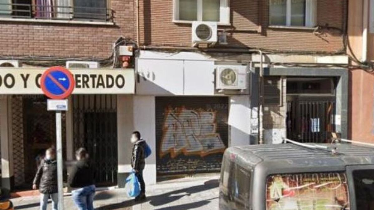Apuñalan a un menor de 14 años en el glúteo y en el cuello a la salida de un instituto en Madrid