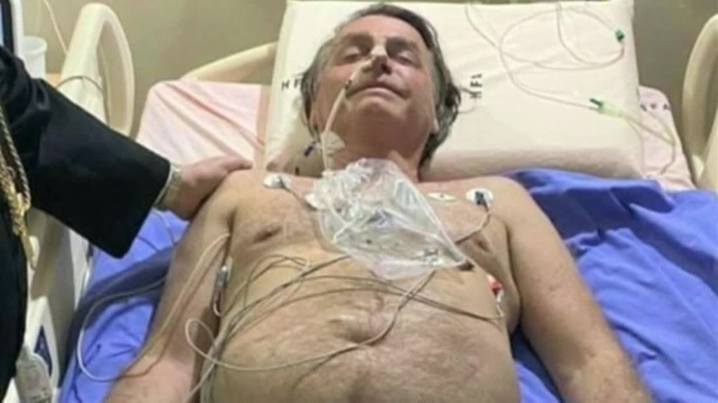 Bolsonaro, desde la cama del hospital