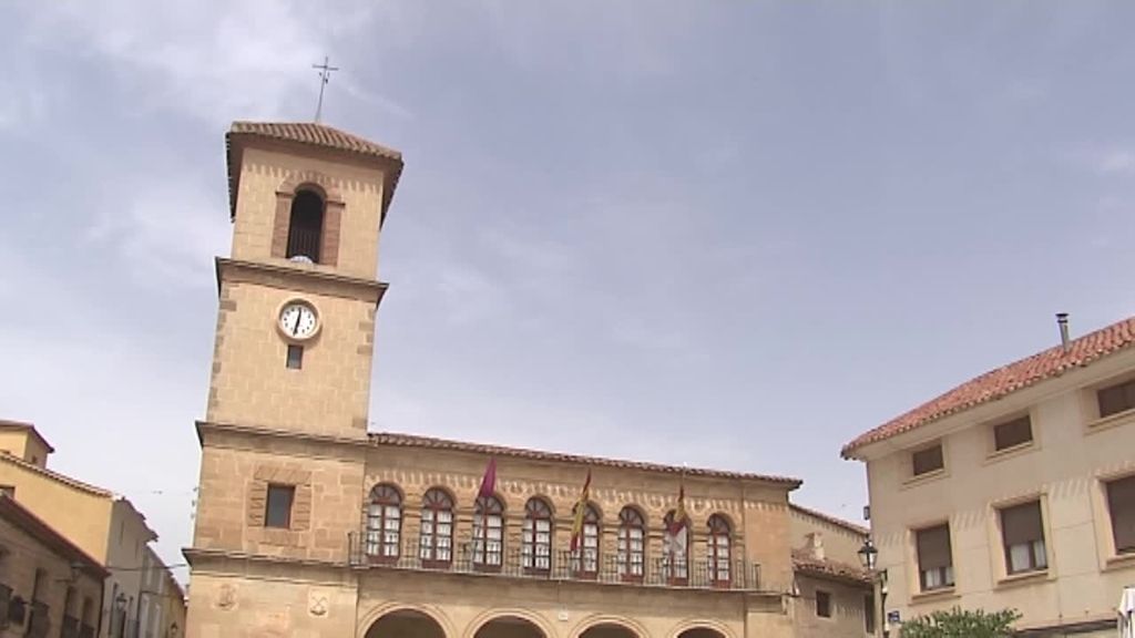 El ayuntamiento de Peñas de San Pedro pagará parte del recibo de la luz a sus vecinos