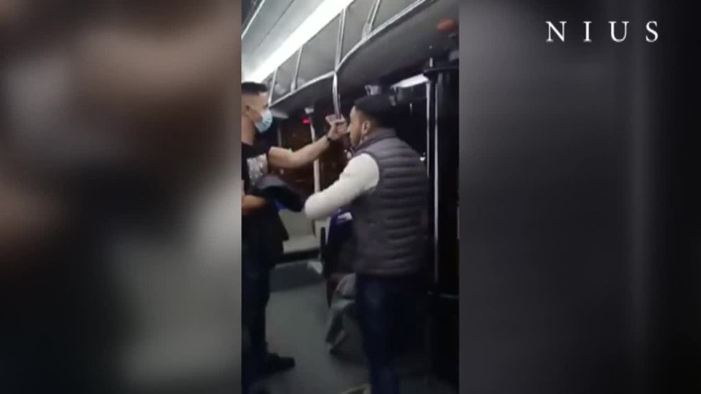 Agresión a un policía por no llevar mascarilla en el autobús en Zaragoza