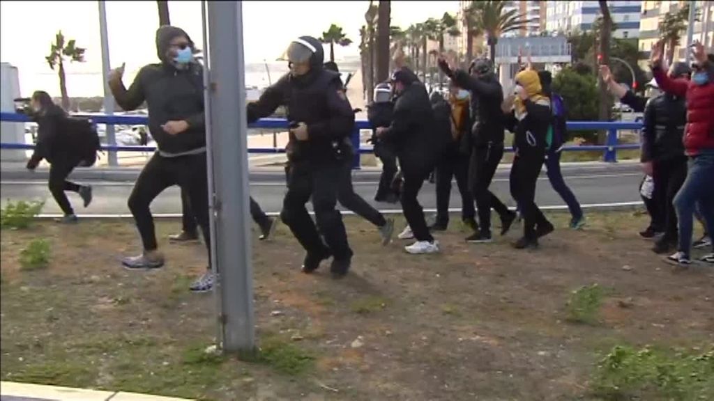 Siguen las protestas en Cádiz, en un nuevo día de huelga