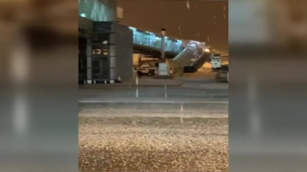 Las fuertes lluvias afectan a dos de las pistas del aeropuerto de El Prat
