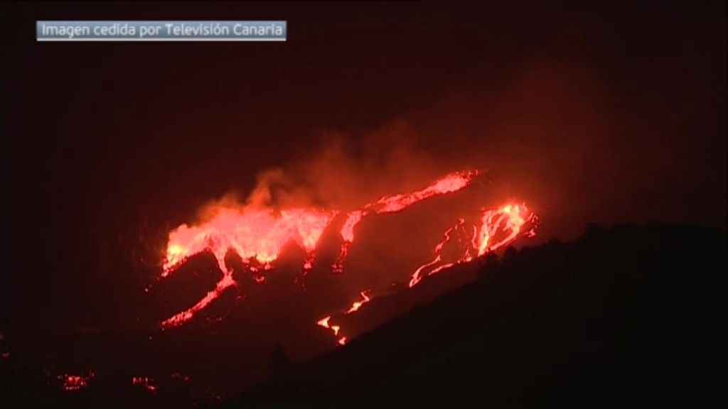 El volcán de La Palma no cesa en su actividad eruptiva