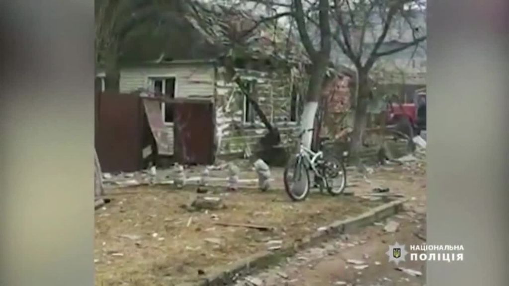Rusia mata a 33 personas en el bombardeo a una zona residencial en Chernígov