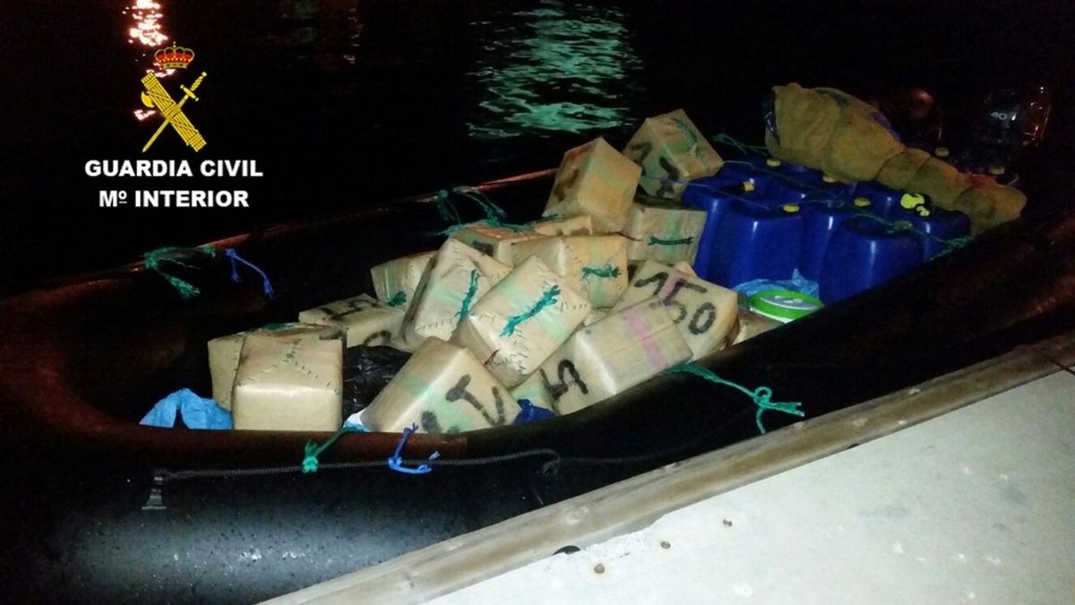 900 kilos de hachís en una embarcación
