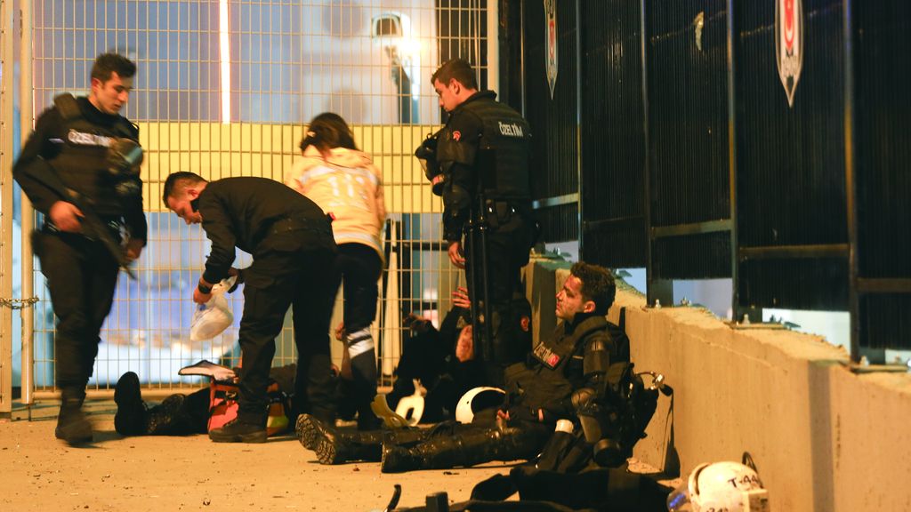 Atentado con coche bomba en Estambul