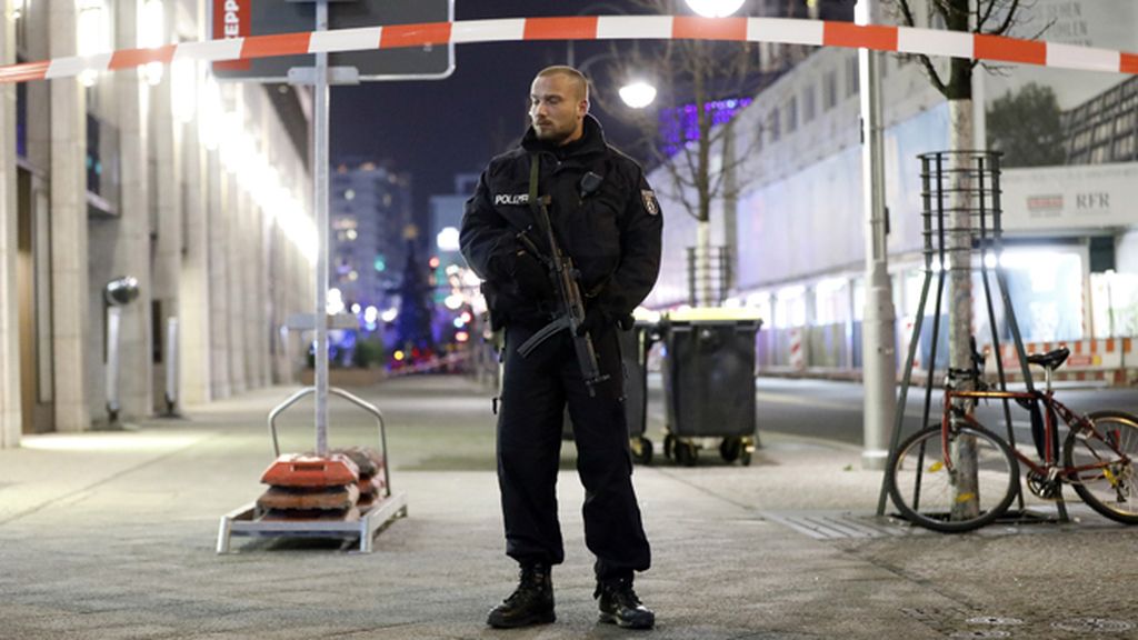 Un camión arrolla a varias personas en un mercado navideño de Berlín