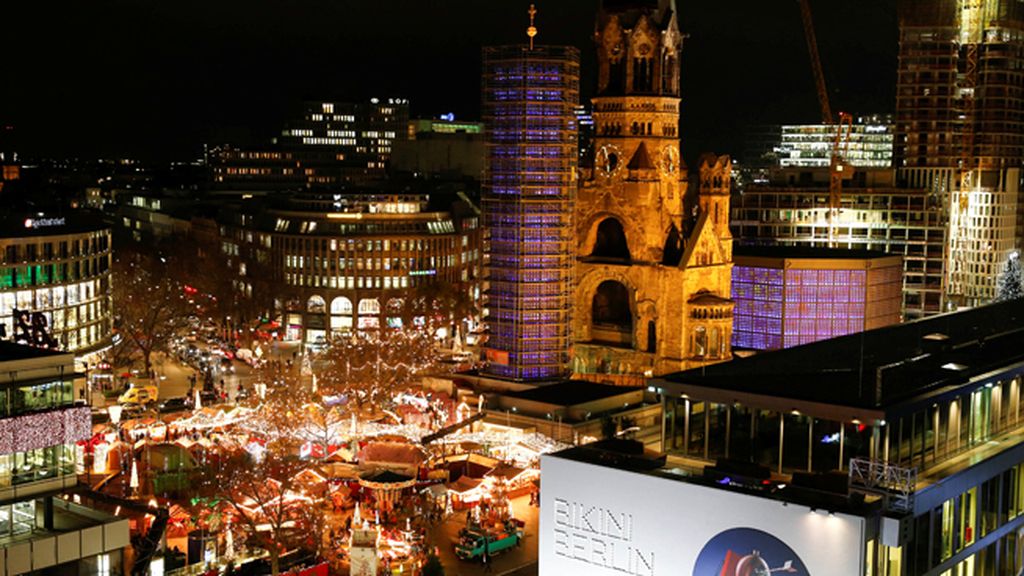 Un camión arrolla a varias personas en un mercado navideño de Berlín