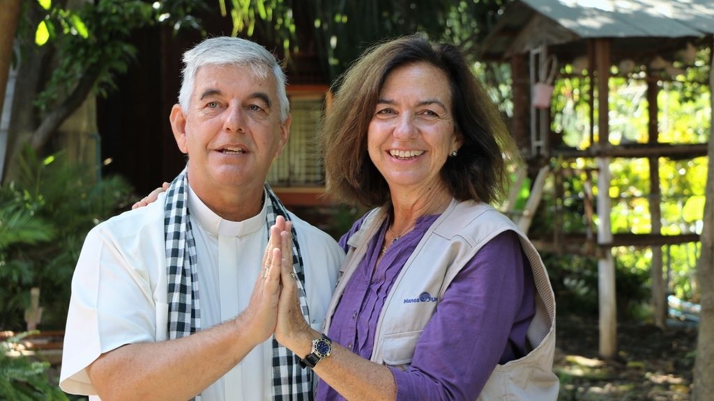 Kike Figaredo y Clara Pardo, presidenta de Manos Unidas