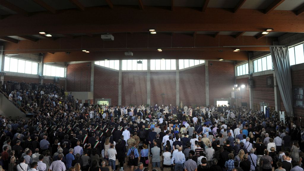 El presidente de Italia acude al funeral de las víctimas del terremoto
