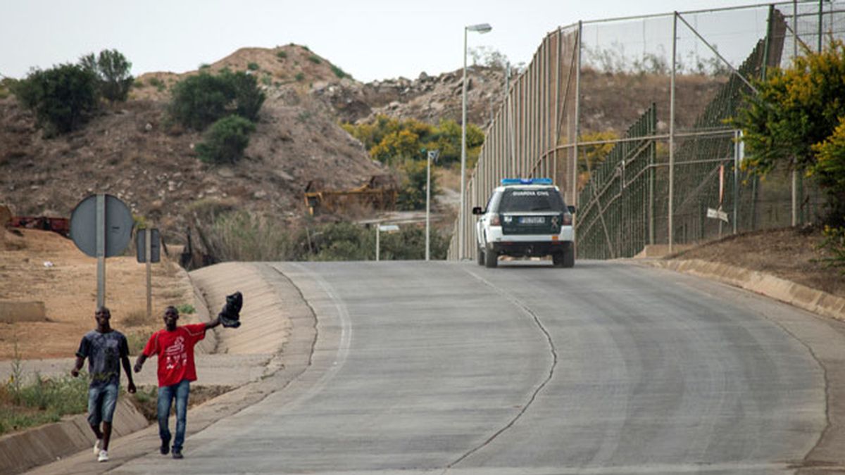 Más de un centenar de subsaharianos llegan a Melilla saltando la valla con Marruecos