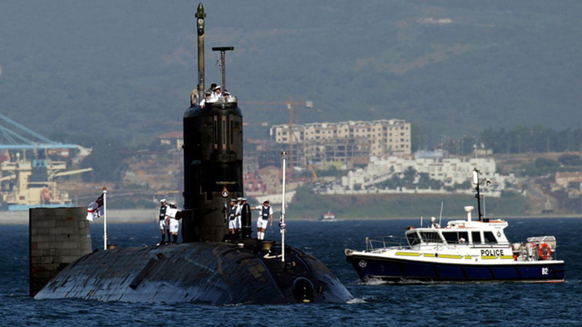 Imagen de archivo del submarino nuclear Tireless en aguas de Gibraltar.