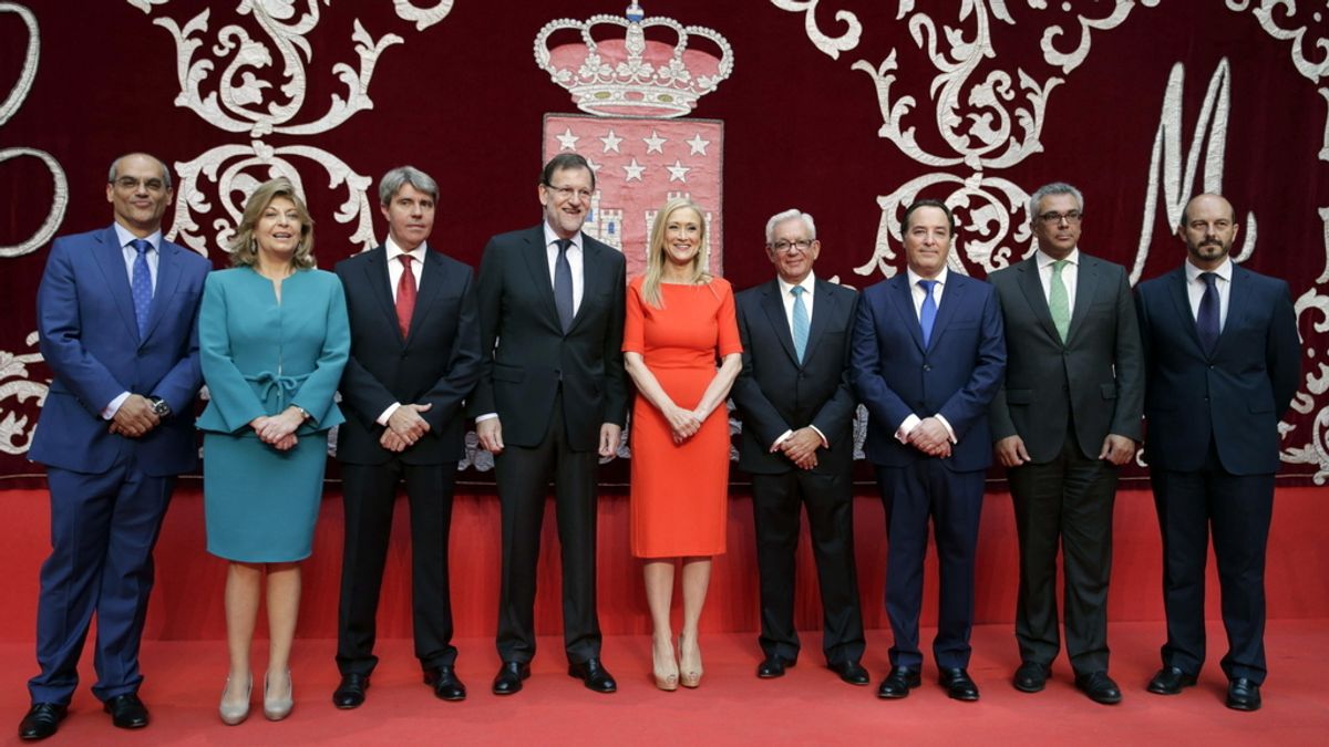 Los consejeros del Gobierno de Cifuentes toman posesión de cargo arropados por Rajoy