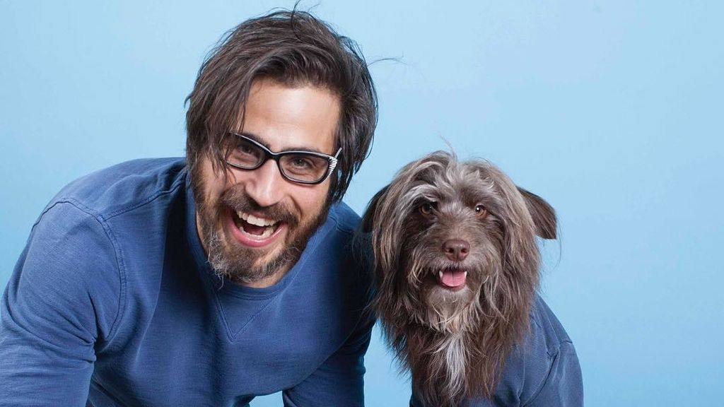 Topher y Rosenberg son tan parecidos...¡que hasta se visten igual!