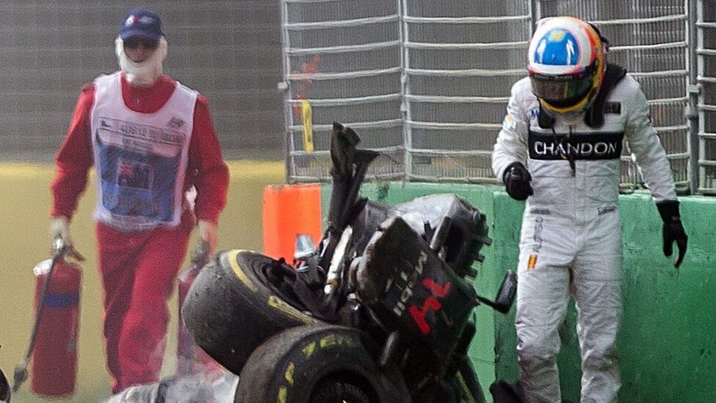 El impactante accidente de Fernando Alonso, en imágenes