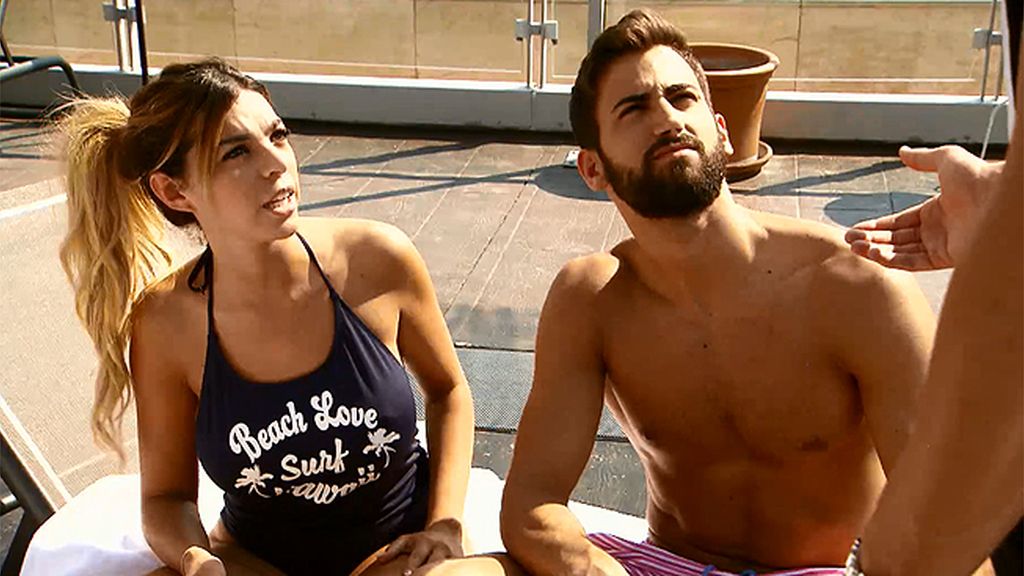 Iratxe y Ana se marchan de la cita cansadas del pique entre Agustín y Jaraba