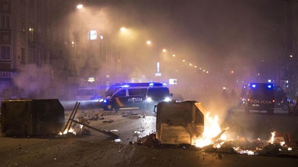 La ciudad de Burgos, 'encendida' para evitar el bulevar de la calle Vitoria
