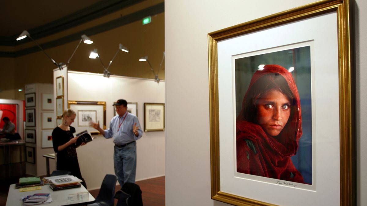 Detenida la 'niña afgana' que fue portada de National Geographic