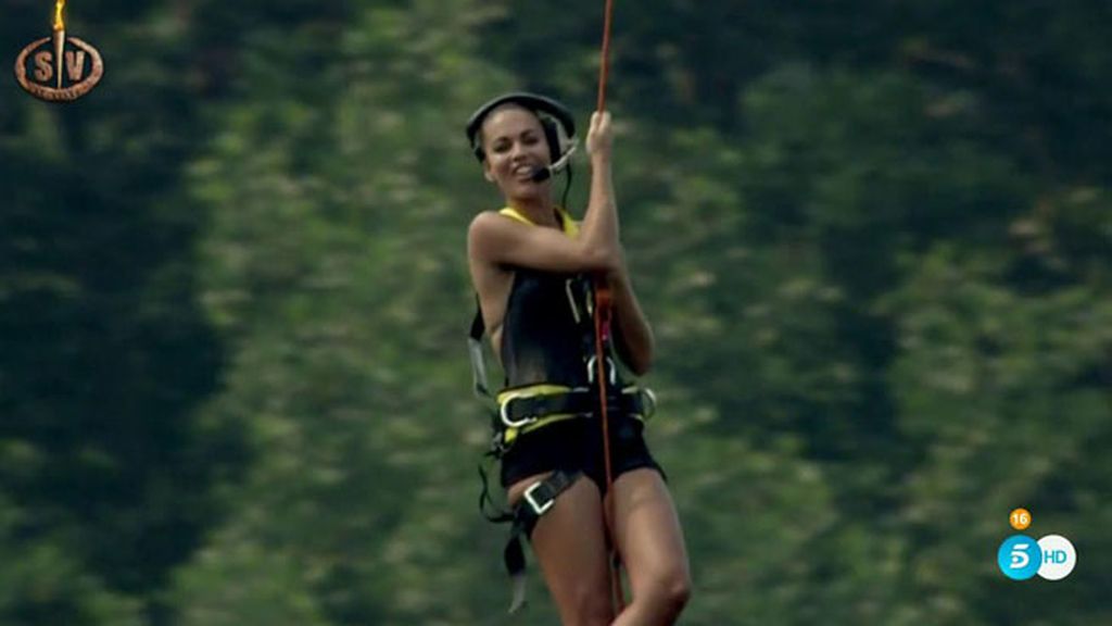 La presentadora ha brillado con su sonrisa y estilismo