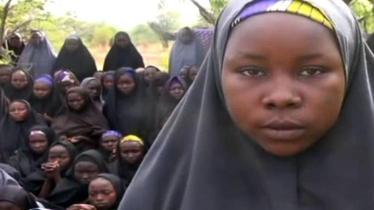 Se cumple un mes del secuestro de las niñas de Nigeria
