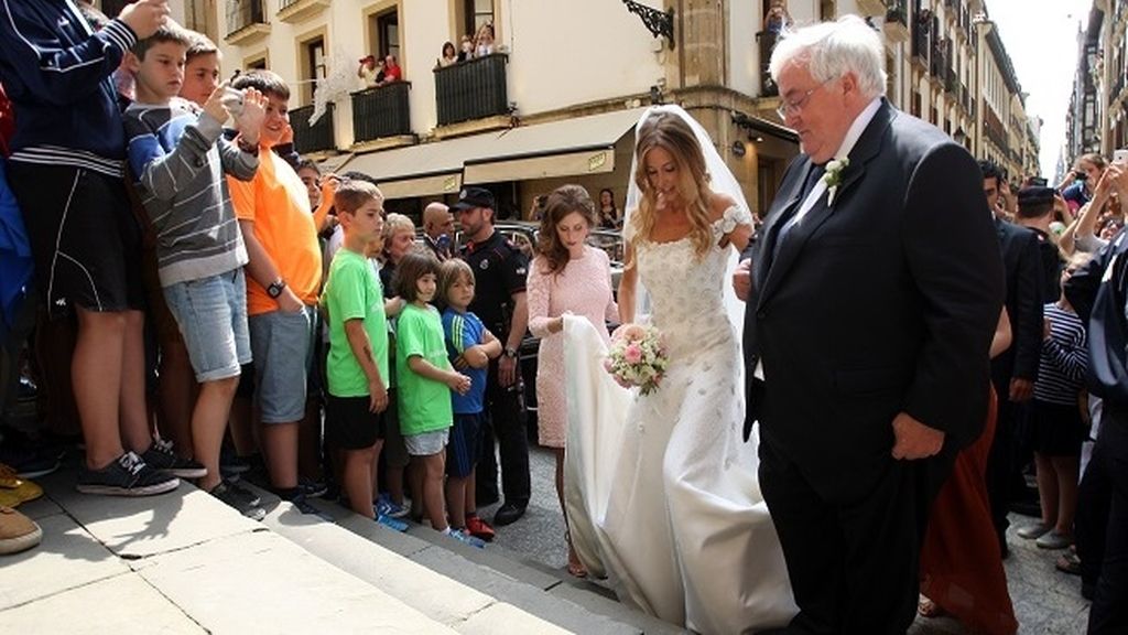 San Sebastián se vuelca con la boda de Fernando Llorente y María Lorente