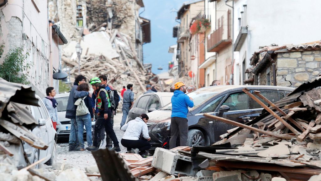 El terremoto de 6 grados sorprende a las personas durmiendo