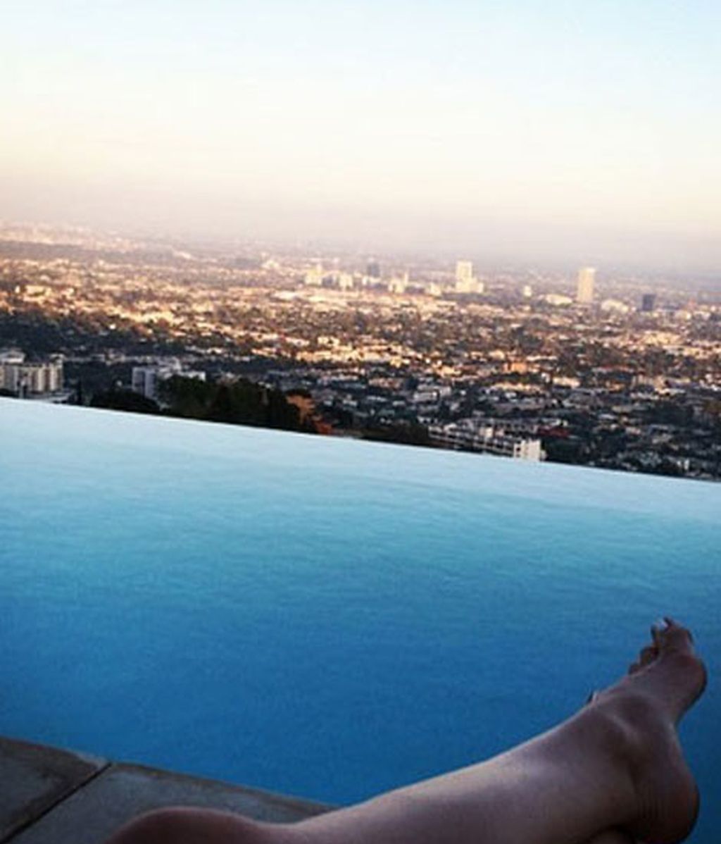Ana de Armas disfruta de relax y las vistas