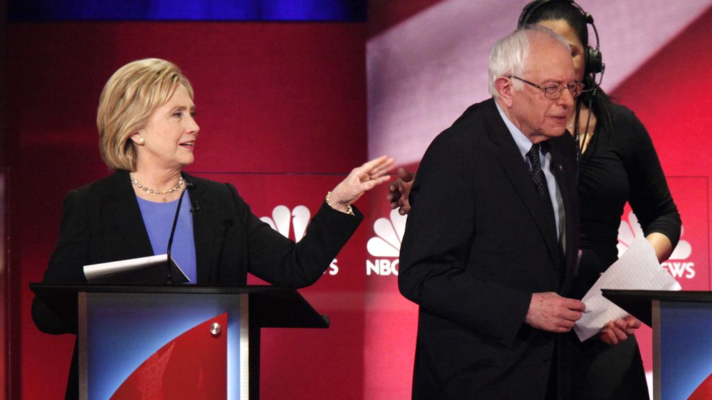 Hillary Clinton y Bernie Sanders