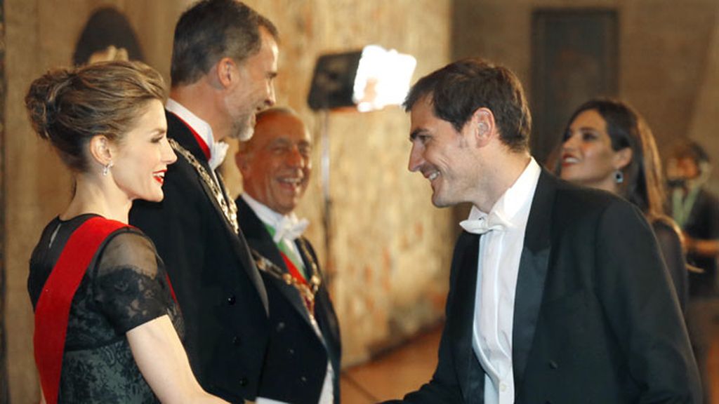 La cena de gala, de 150 invitados, se celebró en el Palacio de Braganza