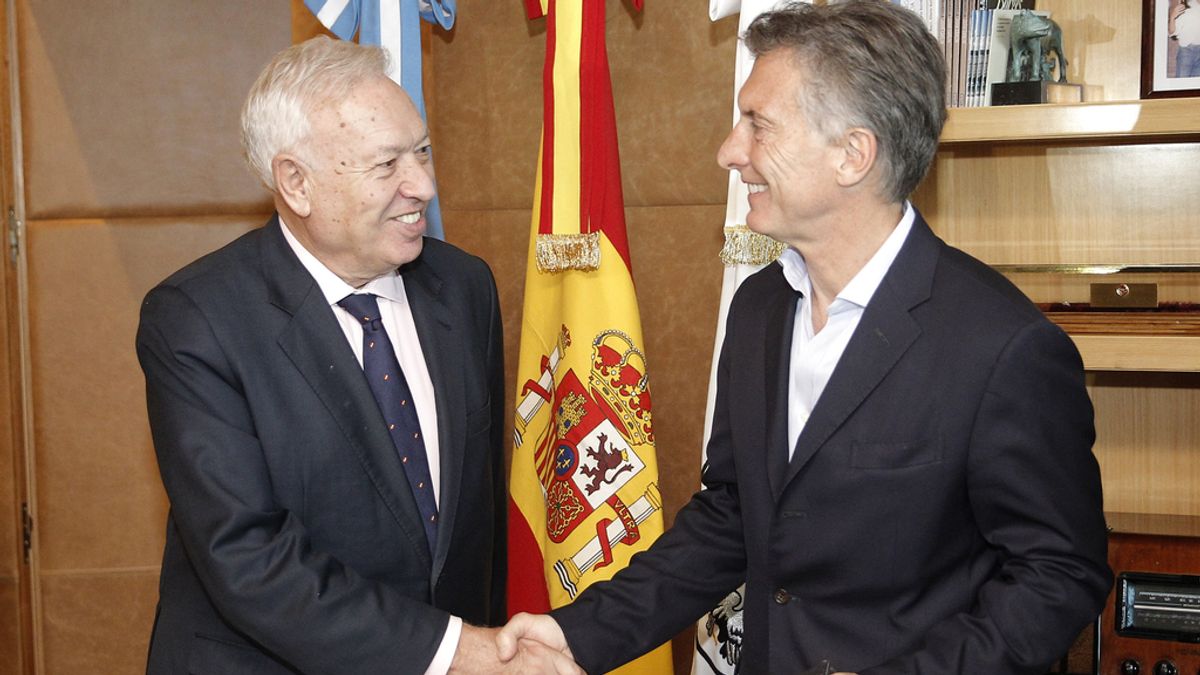 Margallo augura "relaciones espectaculares" con la Argentina de Macri