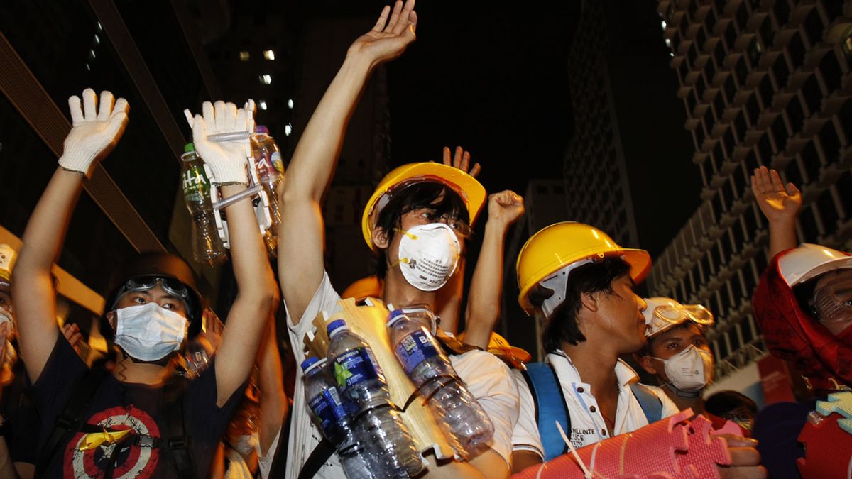 Los manifestantes de Hong Kong niegan que haya "fuerzas externas" tras las protestas