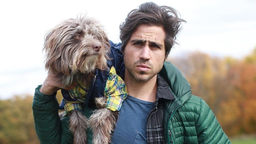 Topher y Rosenberg son tan parecidos...¡que hasta se visten igual!