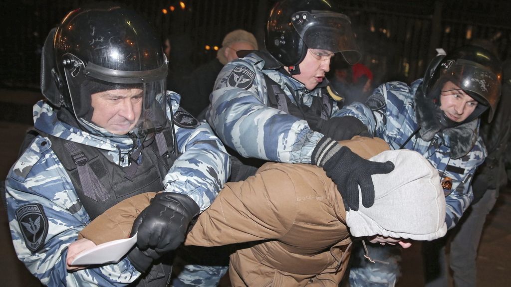 Un centenar de detenidos durante la protesta en Moscú tras la condena de Navalni