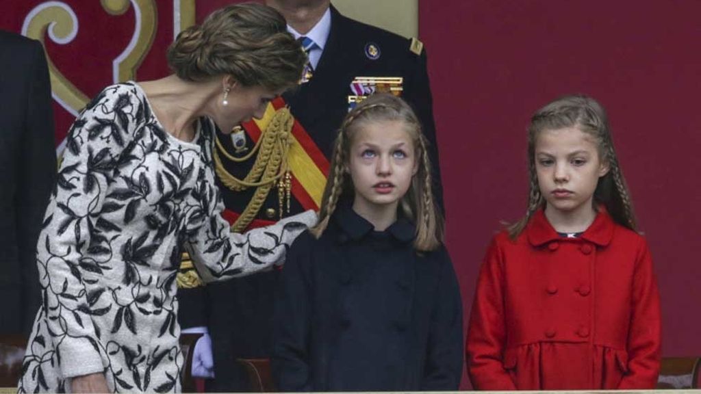 Un 12 de octubre con gobierno en funciones y sin líder de la oposición