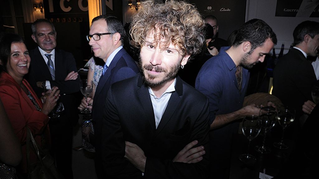 Rubén Ochandiano fue a los primeros premios Icon con un traje de Armani