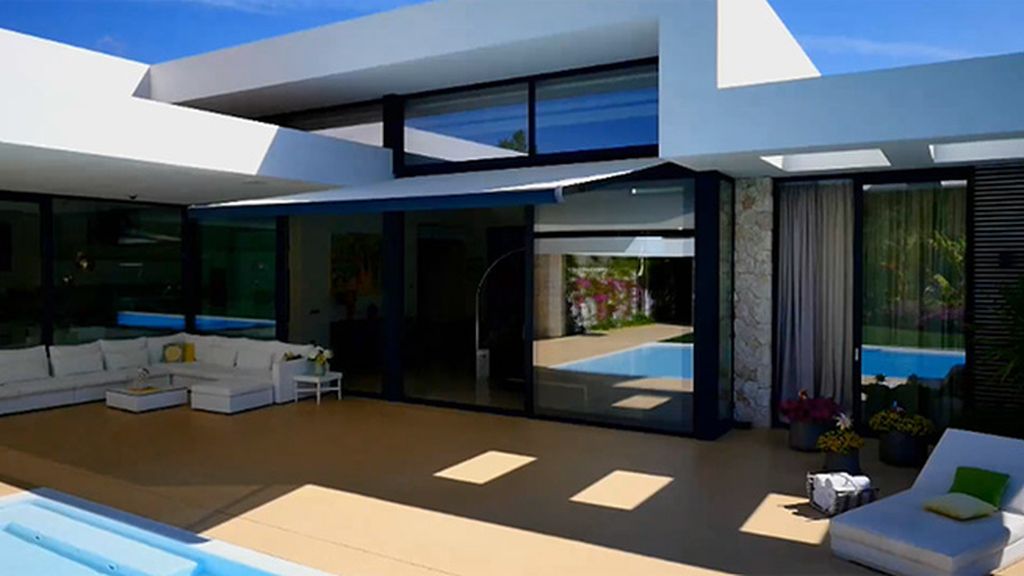 La actriz enseña su hogar a Fabiola