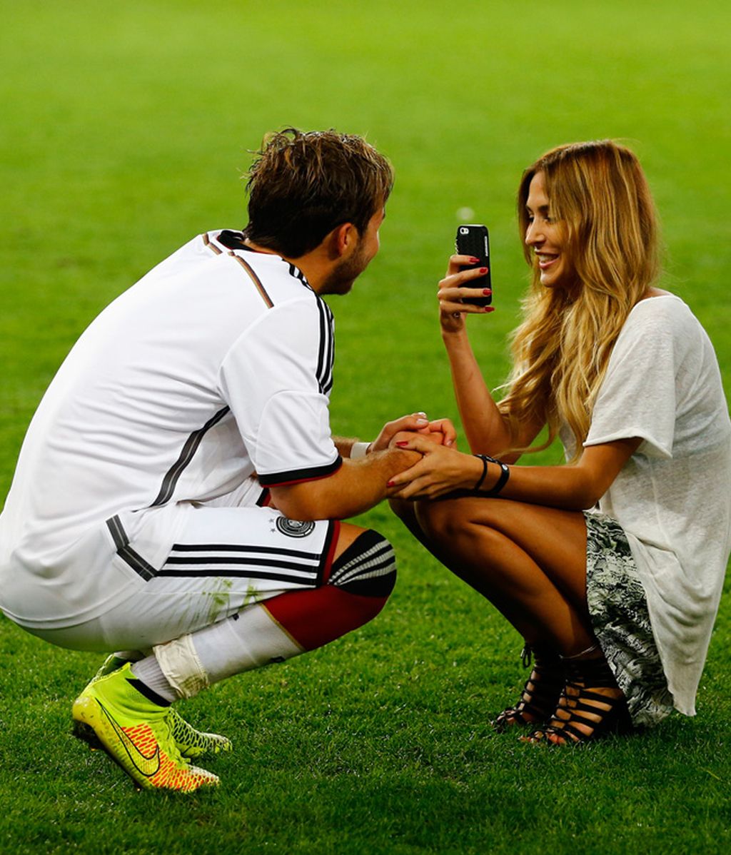 Ann-Kathrin Brommel, pareja de Götze, quiso inmortalizar el momento