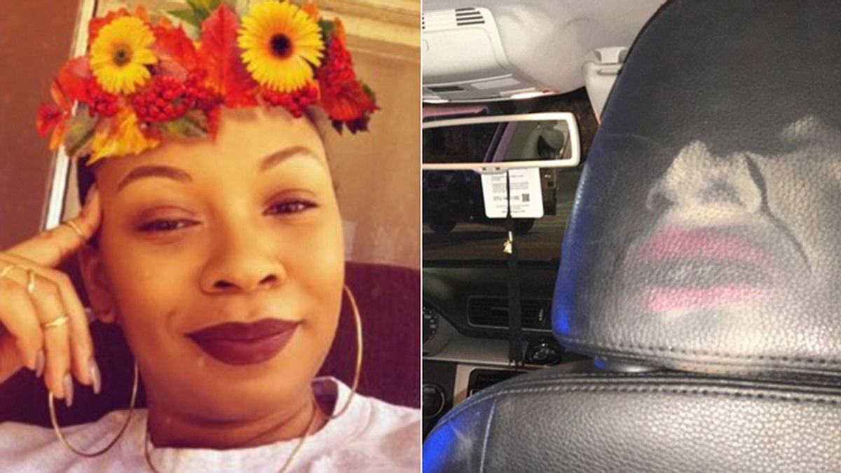 Comparte una foto de su cara maquillada en el asiento de un coche tras sufrir un accidente