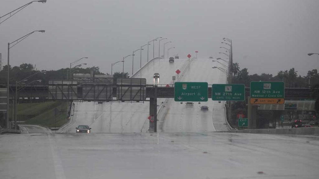 Golpea con violencia Haití, República Dominicana, Bahamas y EEUU