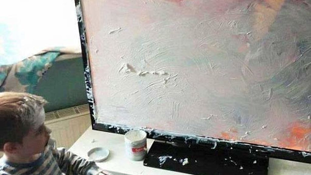 ¿Qué hay que hacer cuando un niño hace una trastada, enfadase o reírse?