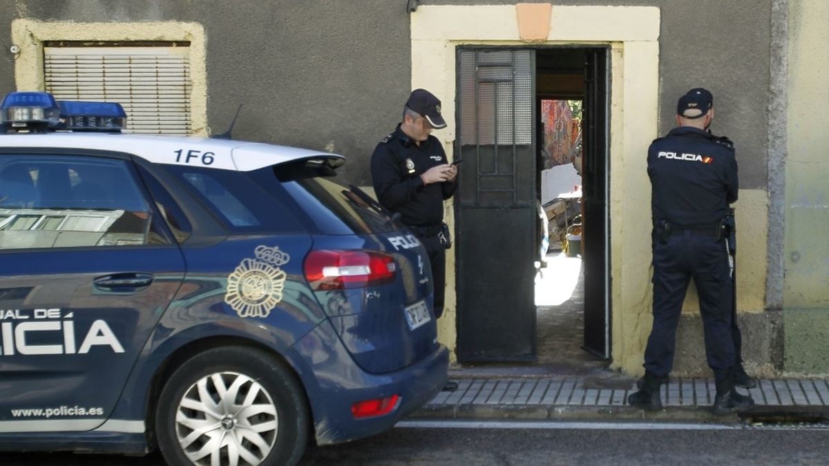 Fallece un varón tras caerle un muro de una vivienda en Algeciras (Cádiz)