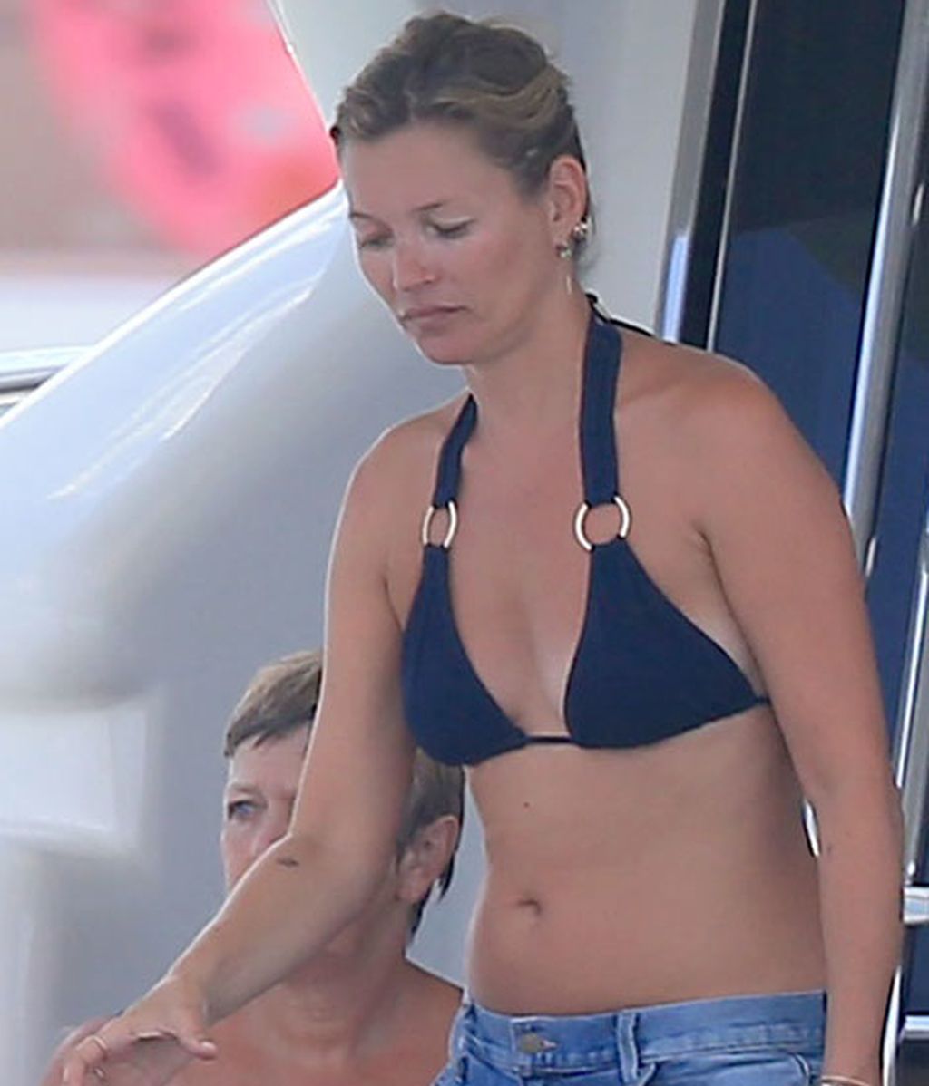 Después de la 'party' de Ibiza... Kate Moss se relaja en Formentera junto a Liv Tyler