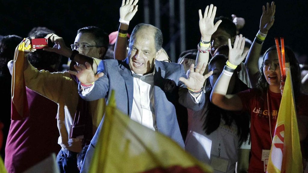 Luis Guillermo Solís Luis Guillermo Solís