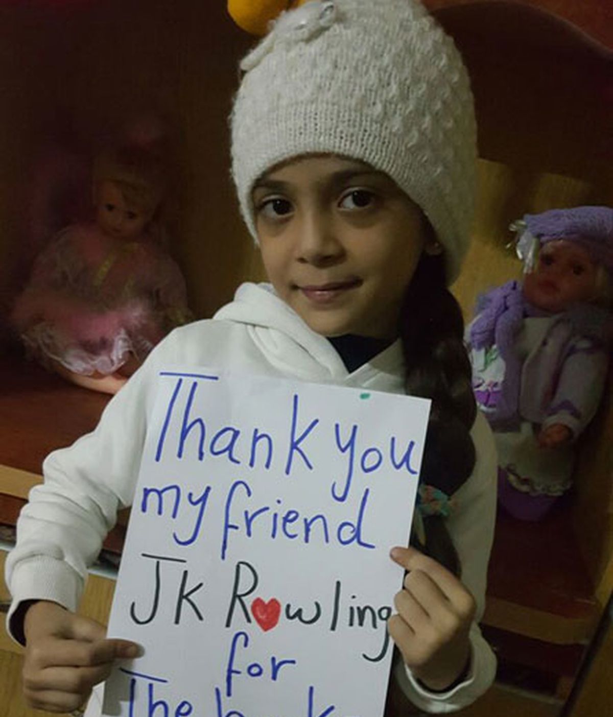 Una niña siria agradece desde Alepo a J.K. Rowling permitirla leer sus libros
